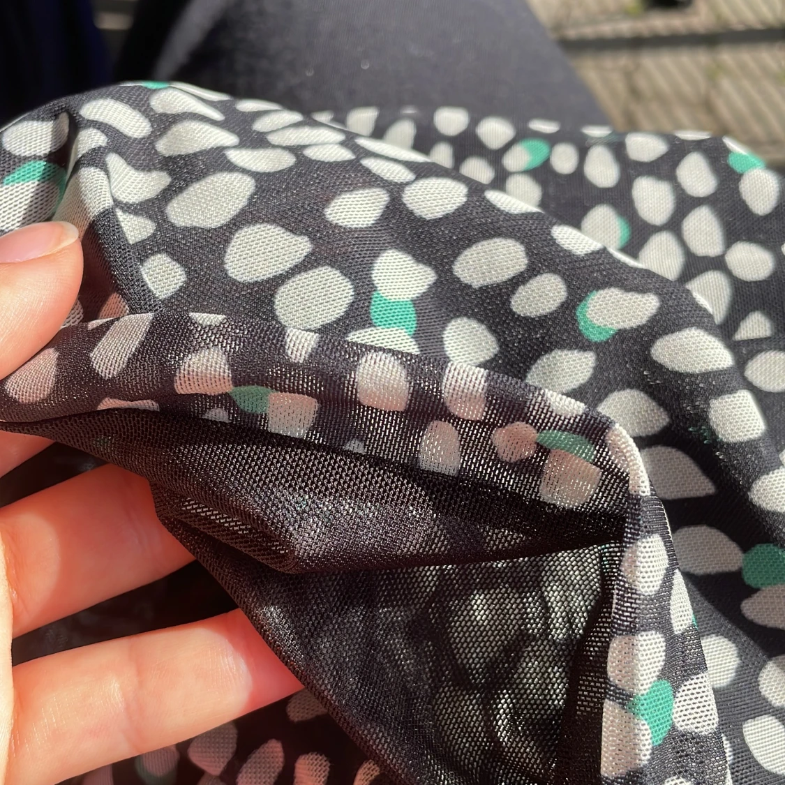 Prickig blus i mesh - 91