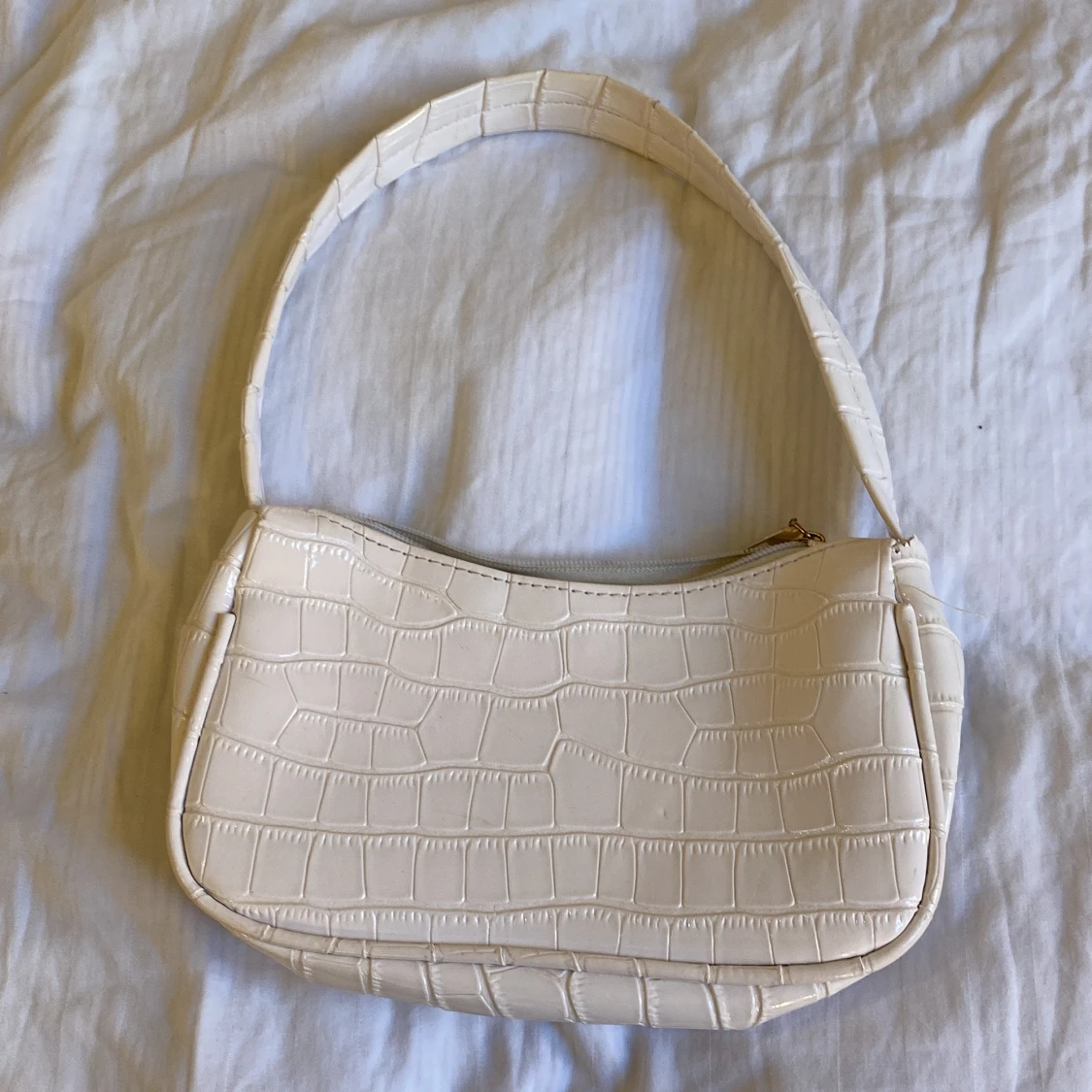 Vit axelväska  - 90