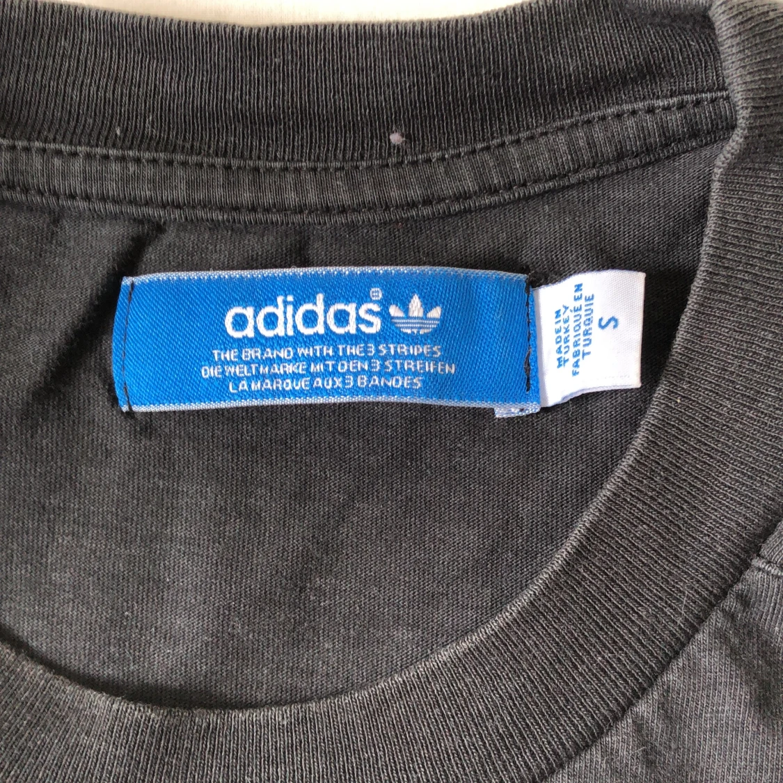Adidas t-shirt (i love adidas) strl m - 90