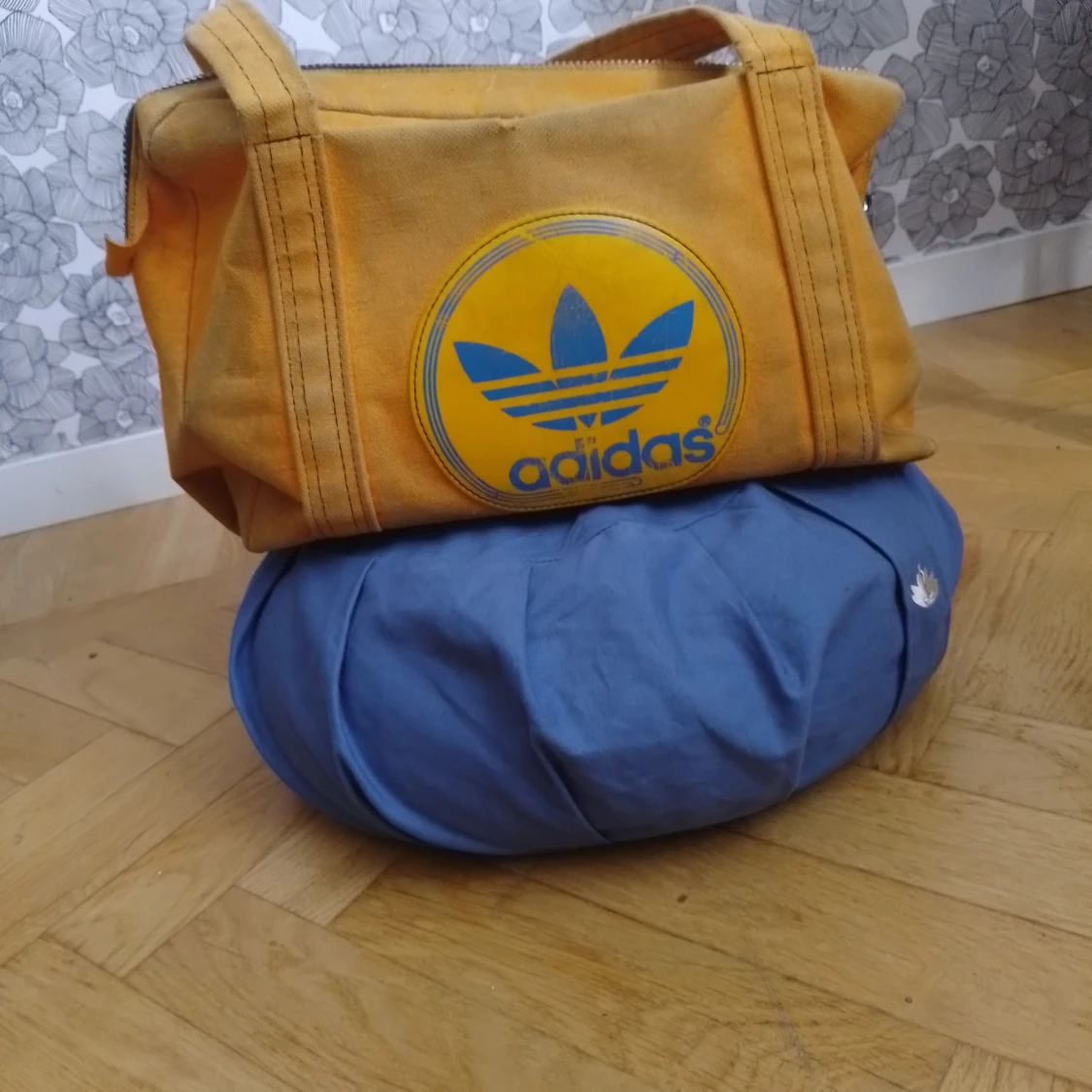 Adidas väska Retro  - 91