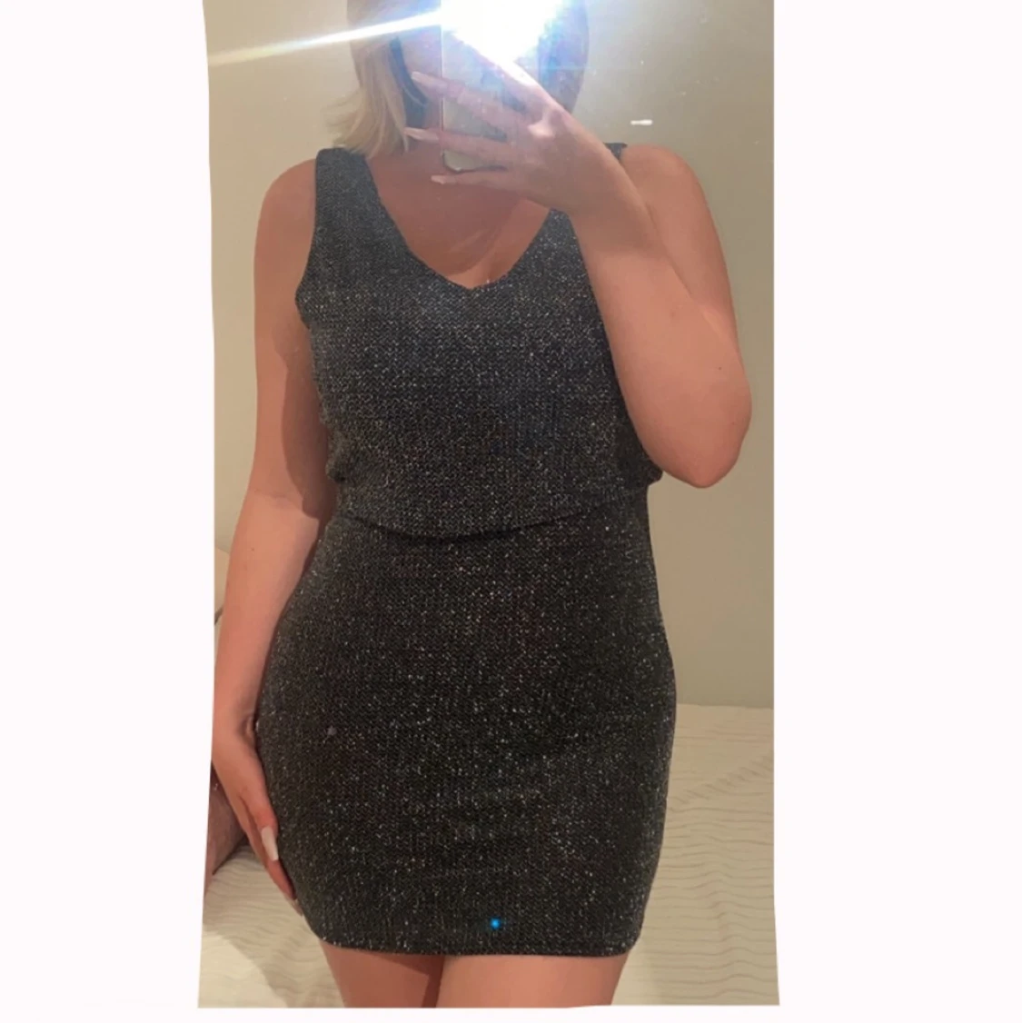 Svart ”glitter” klänning