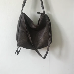 Vintage brun väska  - Helt ny one size brun syntetiskt läser väska +frakt