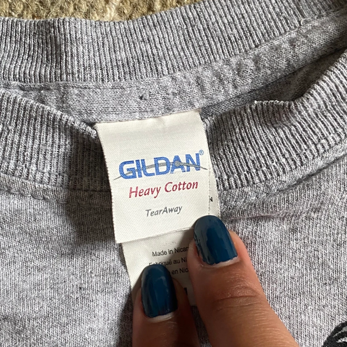 Grå T-shirt med tryck - 90