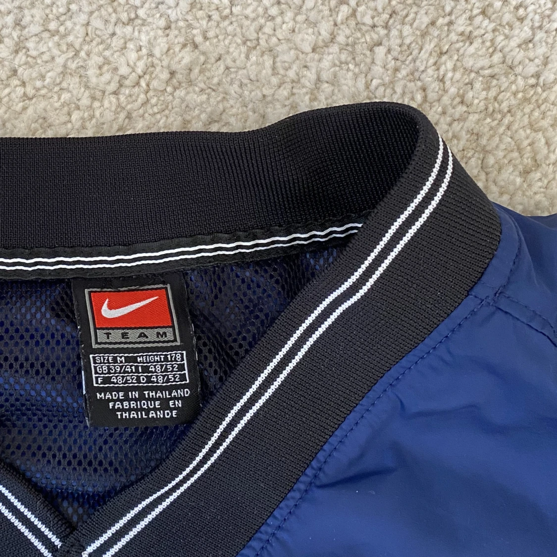 Nike wind jacket - 90