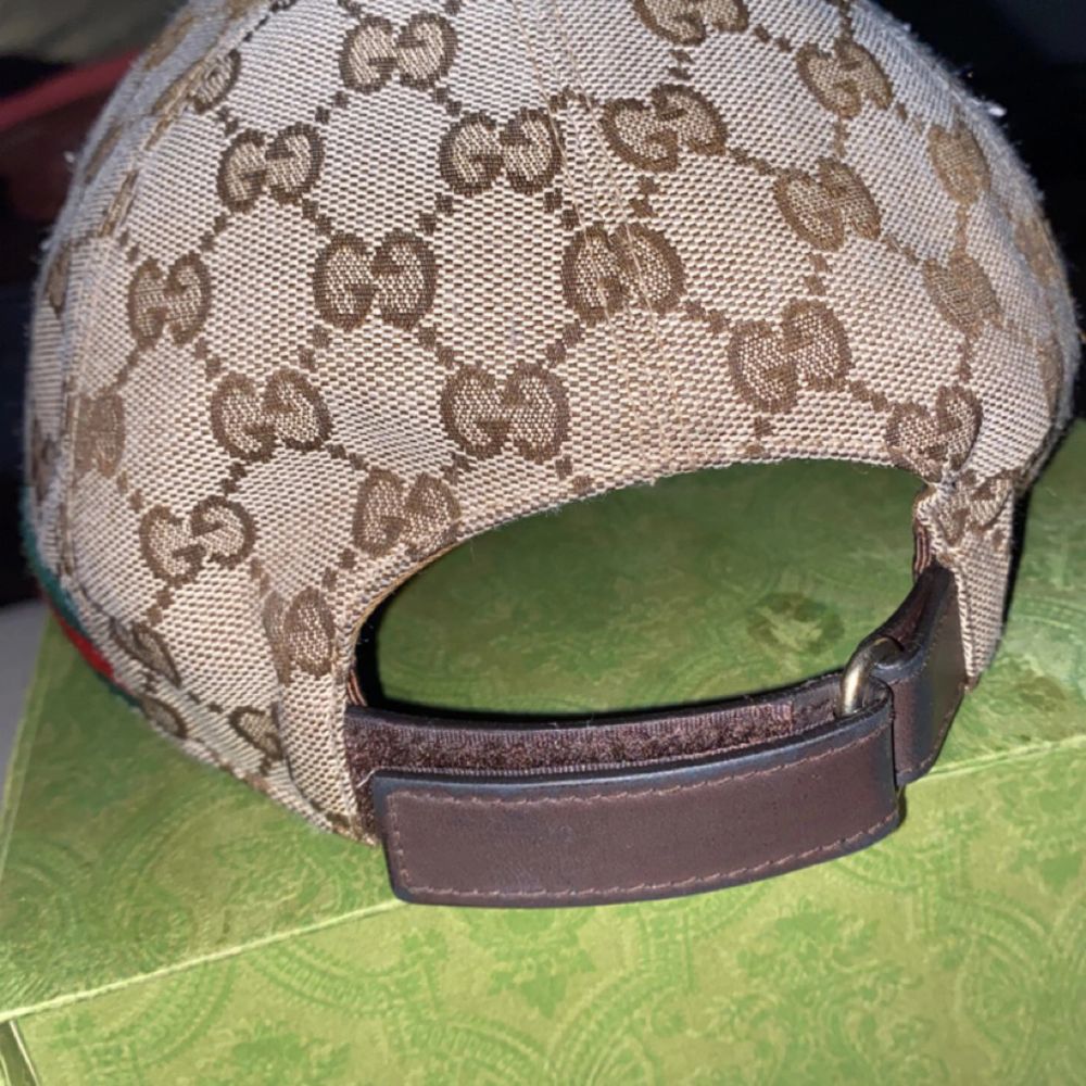 Beige Gucci keps - Gucci | Plick Second Hand
