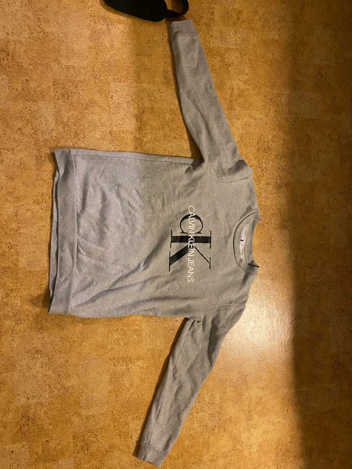 Calvin Klein sweatshirt