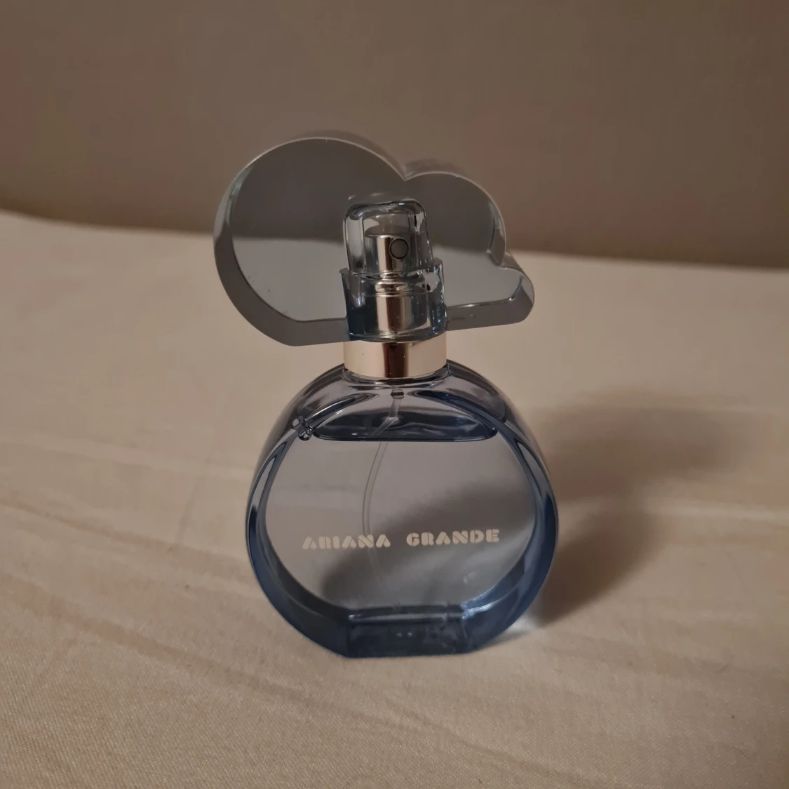 Ariana grande perfym - 90