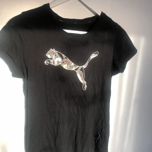 Puma tshirt - Puma tröja 