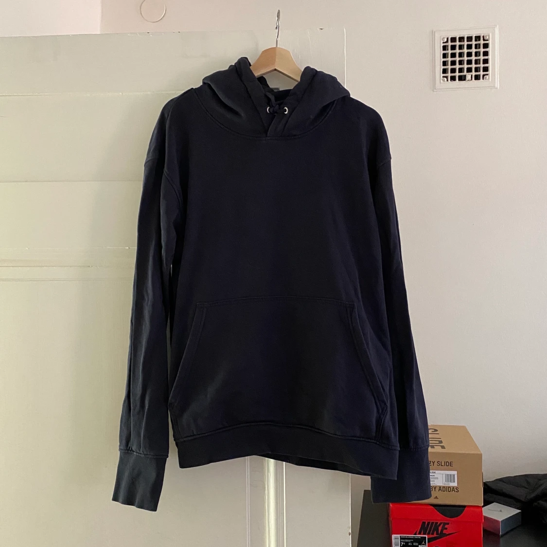 Weekday blå hawk hoodie strl L - 90
