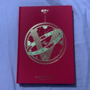 WAYV Take Over the Moon - SKIT I PRISET OCH FRAKT SKRIV OM INTRESSERAD! Inga photocards eller cd så billigare pris. Perfekt kondition. SKRIV INNAN KÖP! 