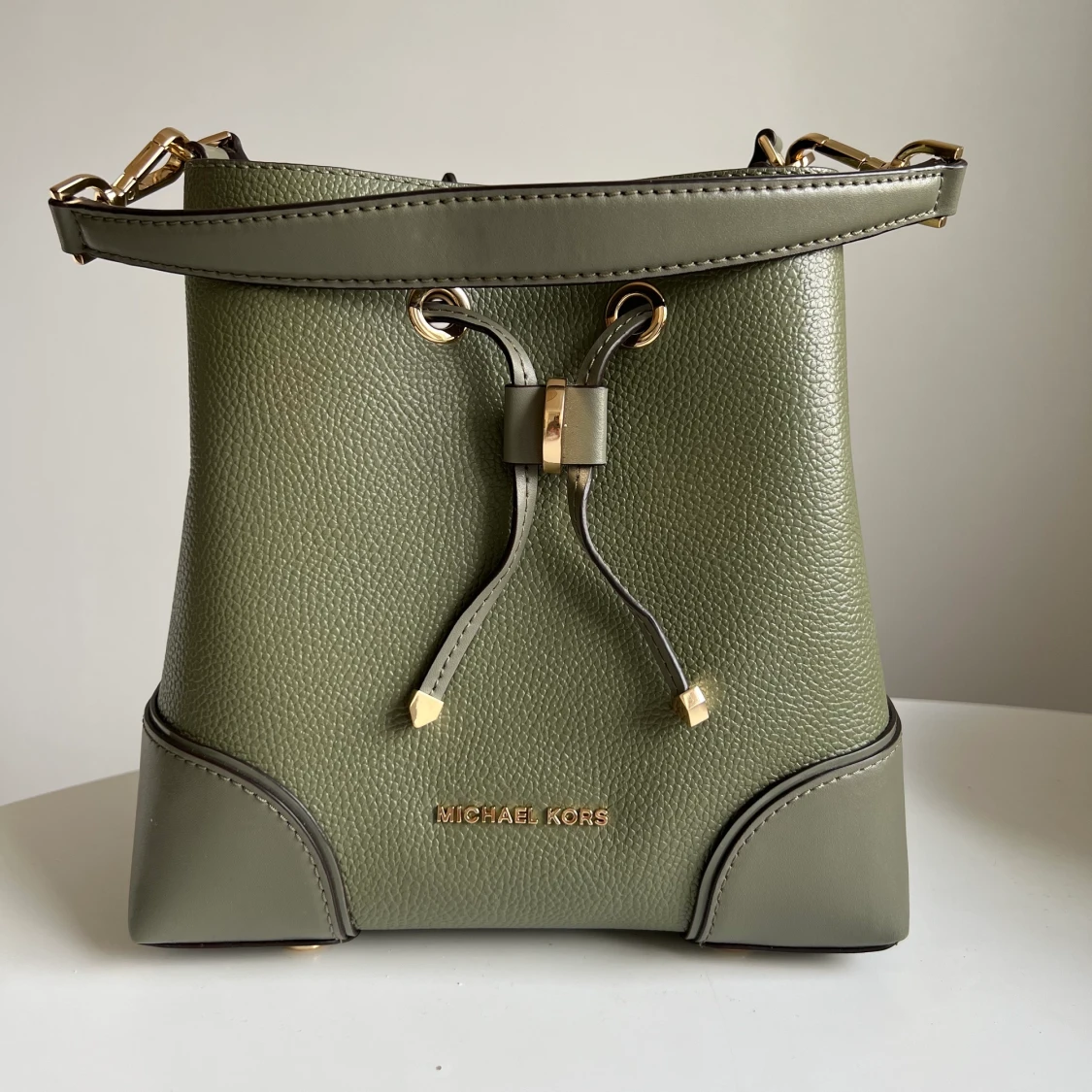 Grön Michael kors väska 