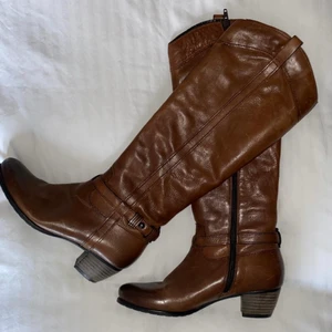 Bruna boots - Bruna Lavorazione Artigiana knee high läder boots. Cowboy style y2k! Bra skick! Köpta i en vintagebutik i London💞💞