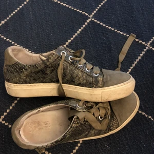 Billi bi skor - Säljer mina gröna billi bi. Använda mycket men ändå fräscha. 