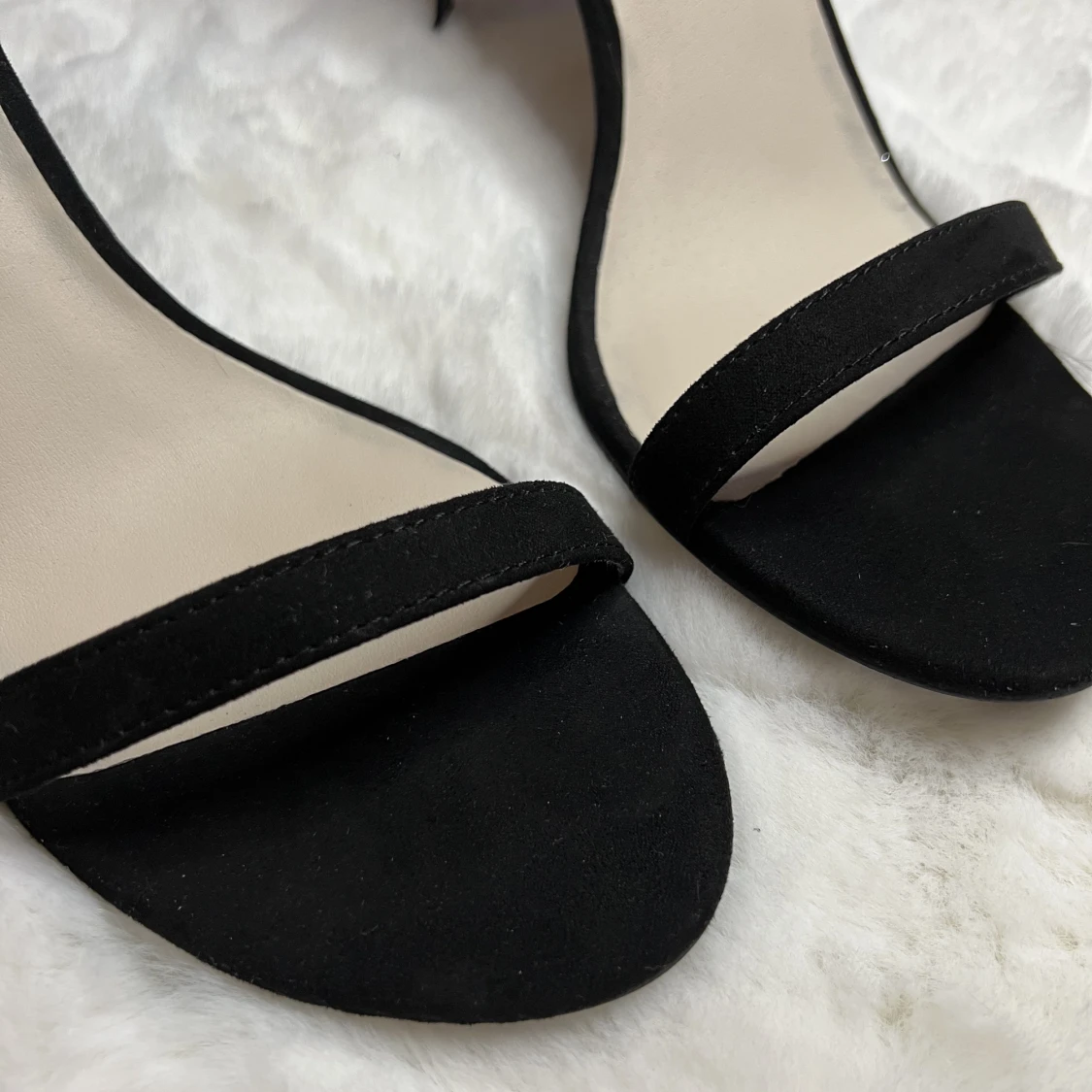 Svarta klackar i mocka - 90