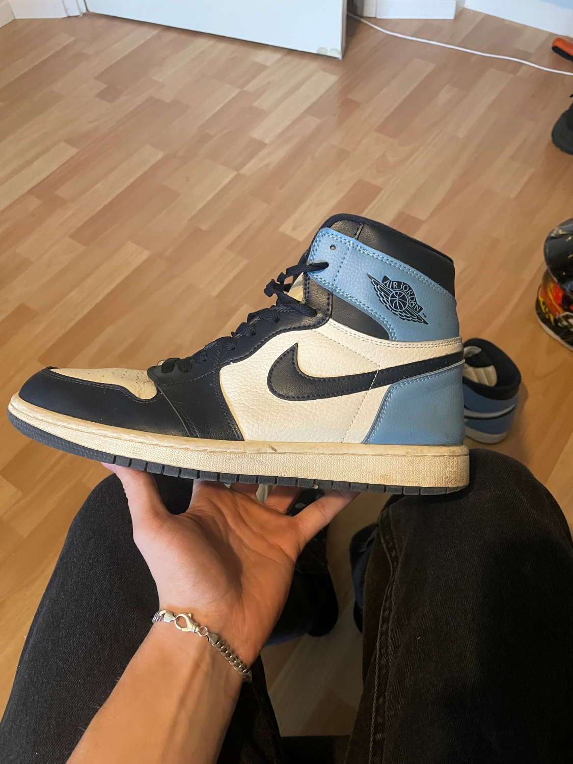 Aj1 obsidian