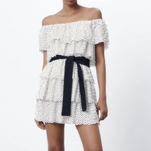 zara klänning - använd 1 gång