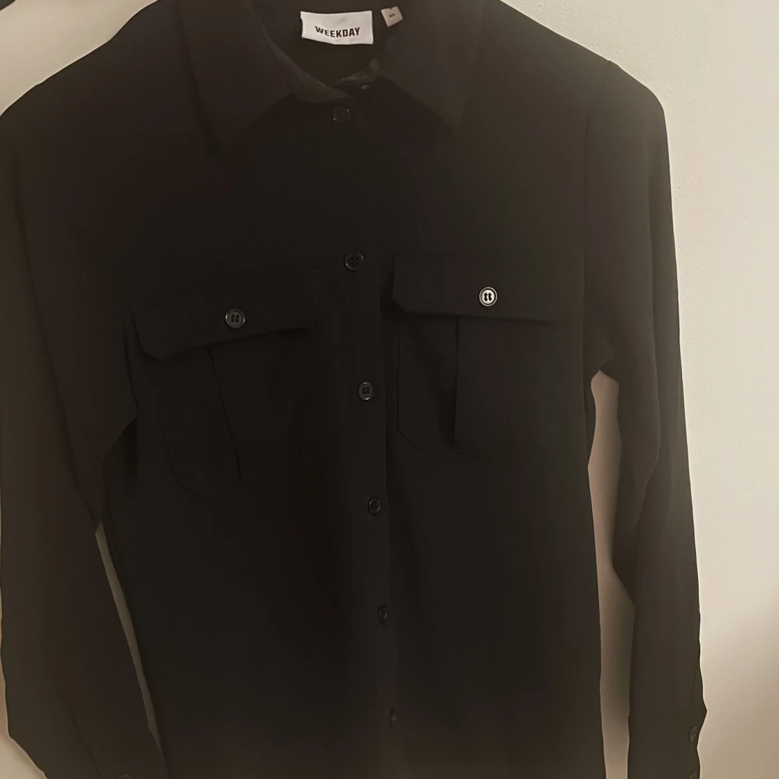 Skjirta från Weekday