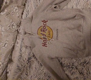Hoodie - Hoodie från Hardrock Cafe, i fint skick!