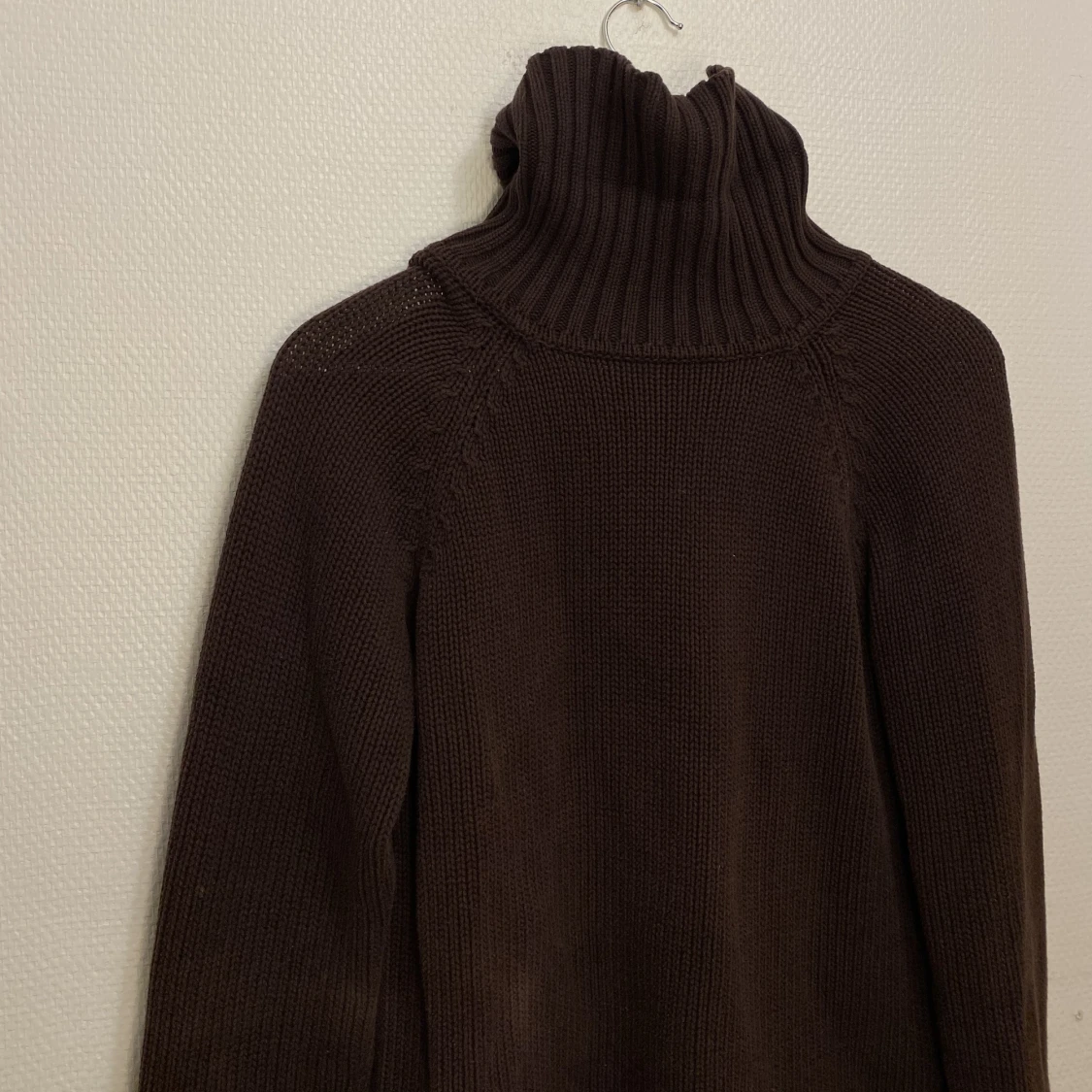 Brun polotröja - 90