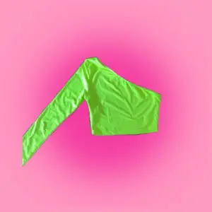 neon grön en armad tröja. använd flera gånger och har en liten fläck längst ner som knappt syns annars rätt så bra skick bara lite sliten.