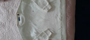 GANT - GANT tröja. Väldigt bra skick, nästan ny. Vit och fräsch.