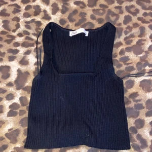 Linne från zara - Den är i nytt skick använder inte då jag säljer