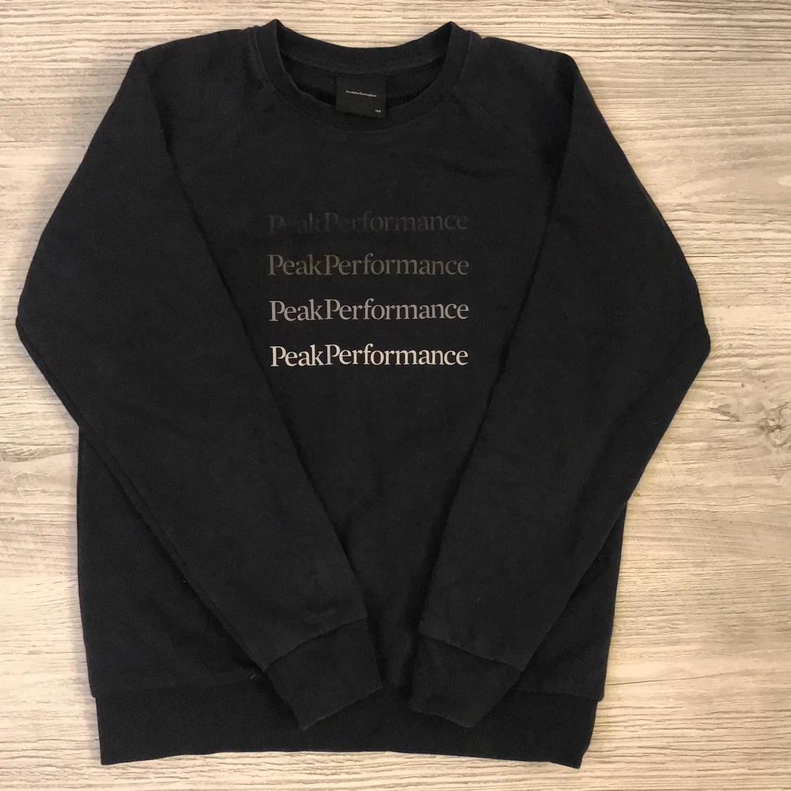 Peak Performance tröja