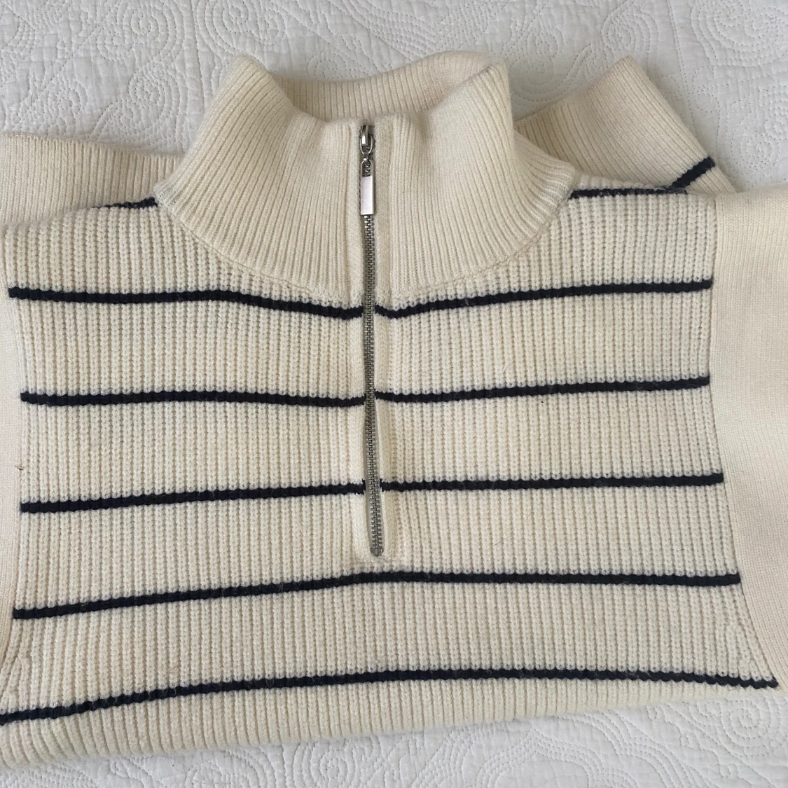 Stickad väst från mango 