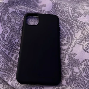 iPhone skal - Skal som passar till iPhone 11 och iPhone XR, aldrig använt, från holdit nypris 199