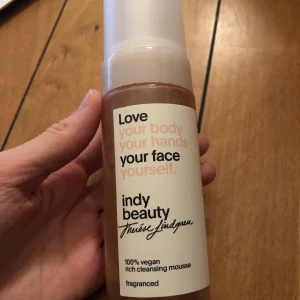Indy beauty - Indy beauty rengörings mousse. Aldrig använd. Frakt tillkommer på 45kr.