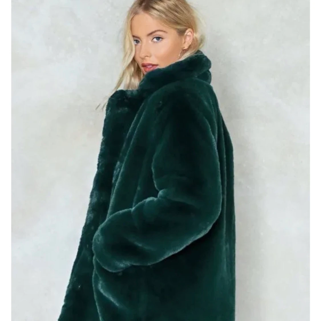 Grön fuskpäls S NastyGal