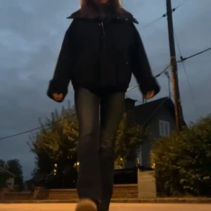 Jacka från other storyz  - Jätte fin jacka fick hem den förra veckan och funkar för både hösten och vintern köpt för 1550