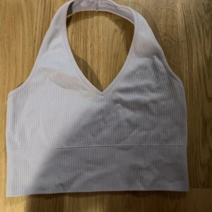 H&M - Träningstopp fr H&M i stolek S 