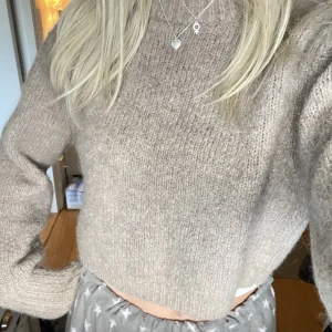 Stickad tröja - Stickad tröja från zara i fint skick! ❤️❤️