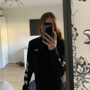 Fila tröja  - Säljer denna fila tröja, använd en gång!😍