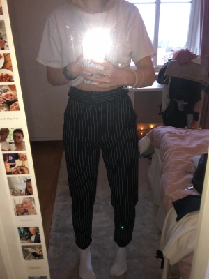 Randiga kostymbyxor - Säljer dessa då de är för små, är inte slitna någon stans