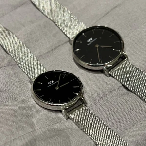 Daniel Wellington klocka - Snygga Daniel Wellington klockor. Byt enbart batteriet så funkar den som den ska. 500kr/st