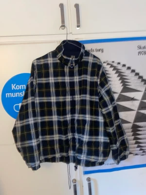 Rutig jacka - Passar m/l