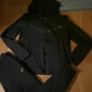 Nike tech fleece set - Köpt från nike’s hemsida förra året!