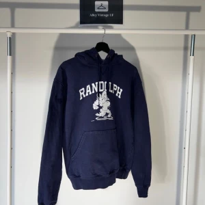 Vintage Tröja - Champion - Champion Hoodie i bra skick - 7.5/10 