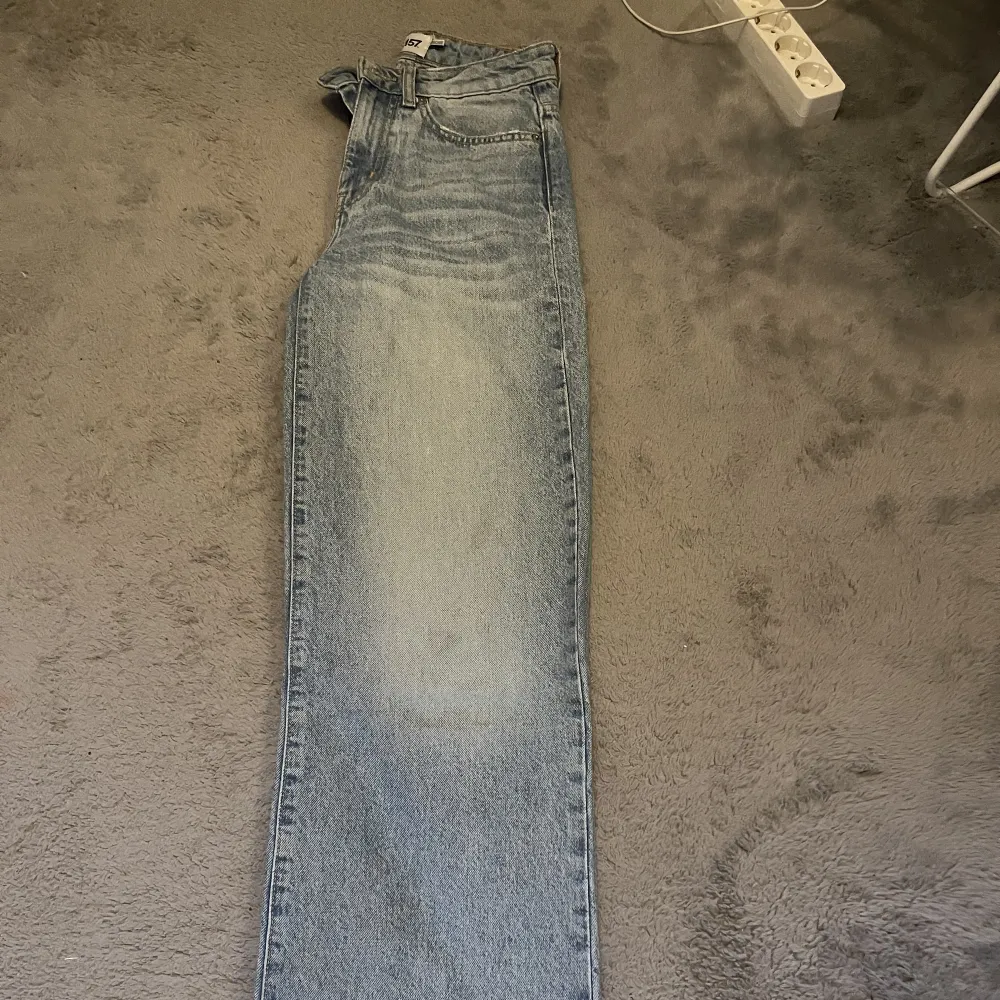 Säljer mina lager 157 jeans som jag inte använder längre . Jeans & Byxor.