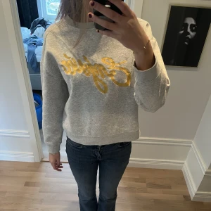 Sweatshirt  - Superfin sweatshirts från H&M. Som ny😄