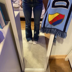 Levi's jeans! - Supersnygga levi's jeans som inte kommer till användning längre💕💕pris kan diskuteras!