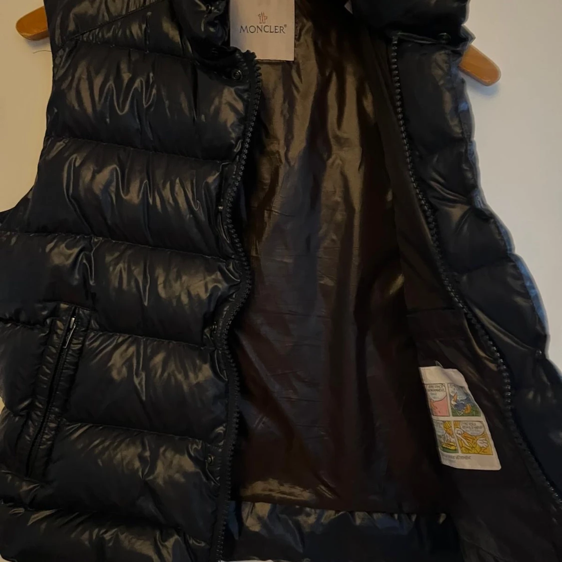 Moncler väst.  - 91