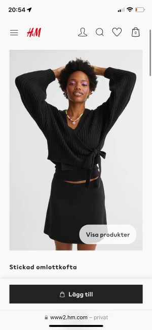 Kofta - Mysig omlott kofta som man kan knyta hur man vill på framsidan , från hm och slut i de flesta storlekar , aldrig använd 💕💕