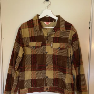 Levis trucker  - Knappt andvänd vintage jacka