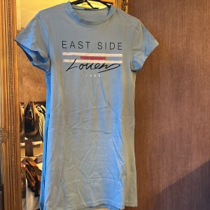 Klänning/T-shirt - I storlek M men mer som S