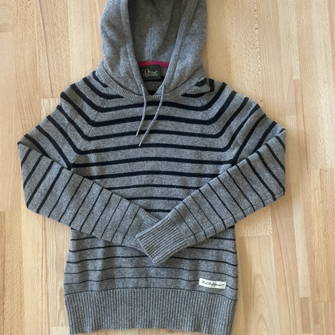 peak performance huvtröja  - 90