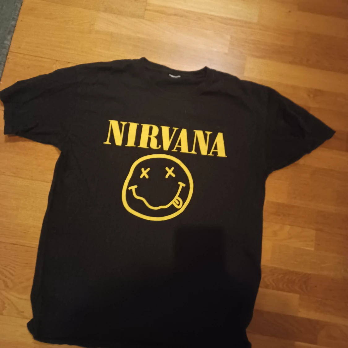 Nirvana Tröja L - 90