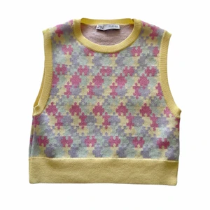 Färgglad topp  - Färgglad och stylish topp! 💕 använder ej. 